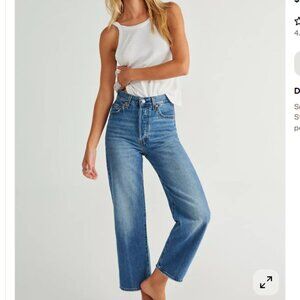 Levi's Ribcage Straight Ankle Jeans Women's high rise button fly